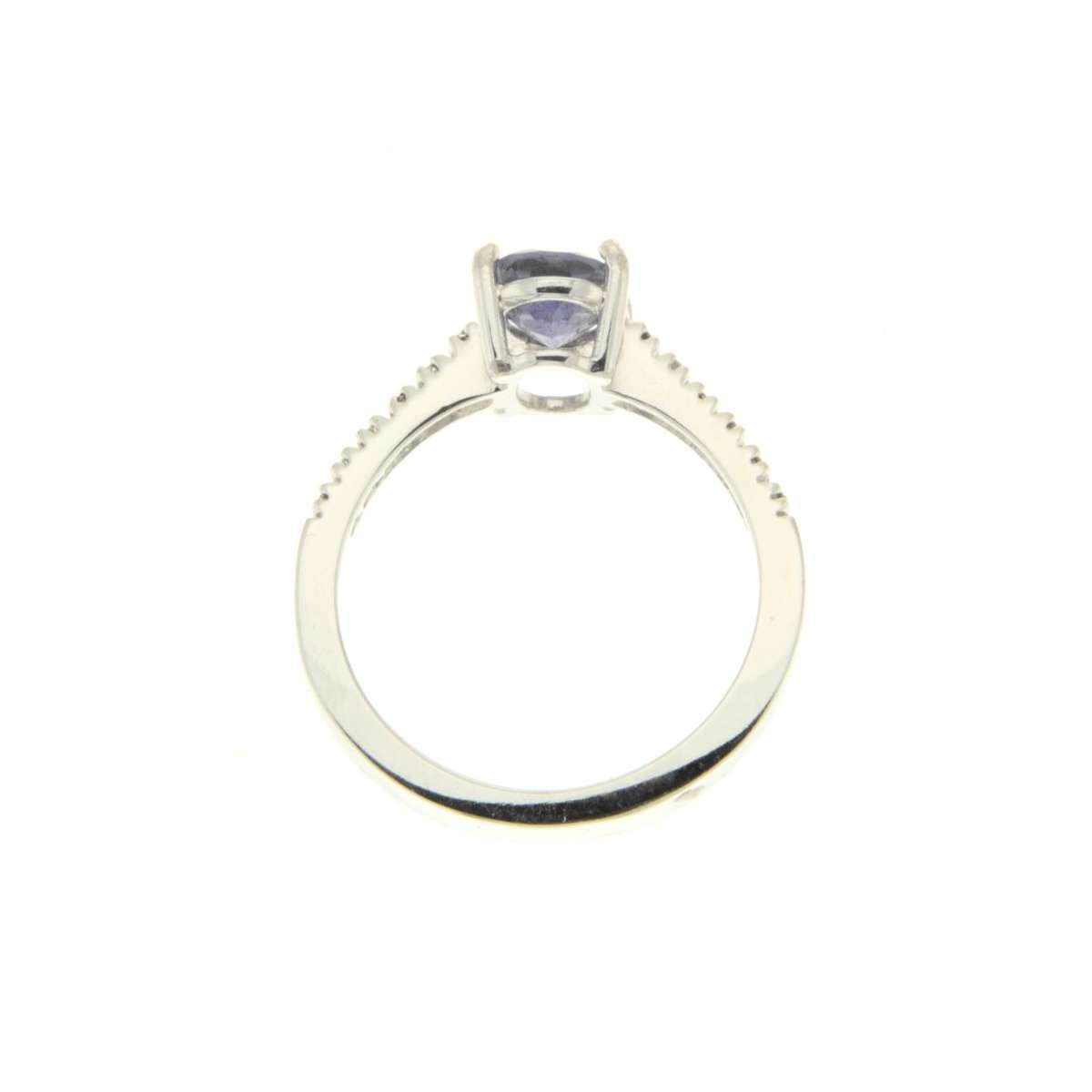 White gold ring with iolite 0.94 cts. Diamonds 0.06 carats G-VS1