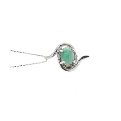 Necklace made of white gold with 0.34carat emerald and 0.04 carat diamonds
