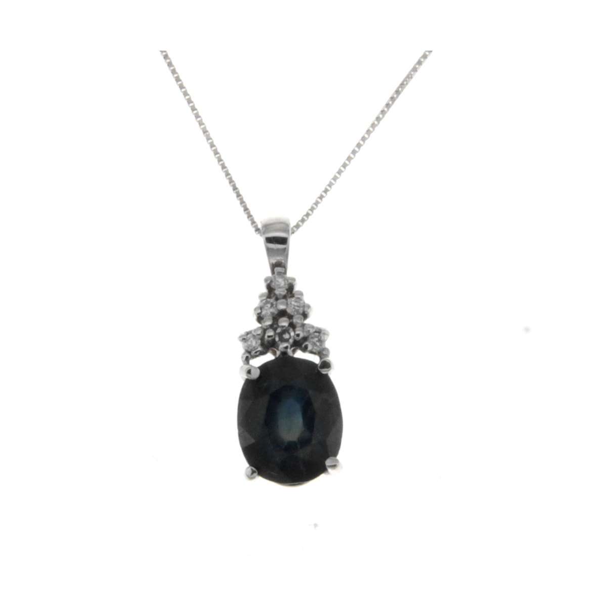 Necklace 1.60 cts. blue sapphire 0.06 carats diamonds G-VS1