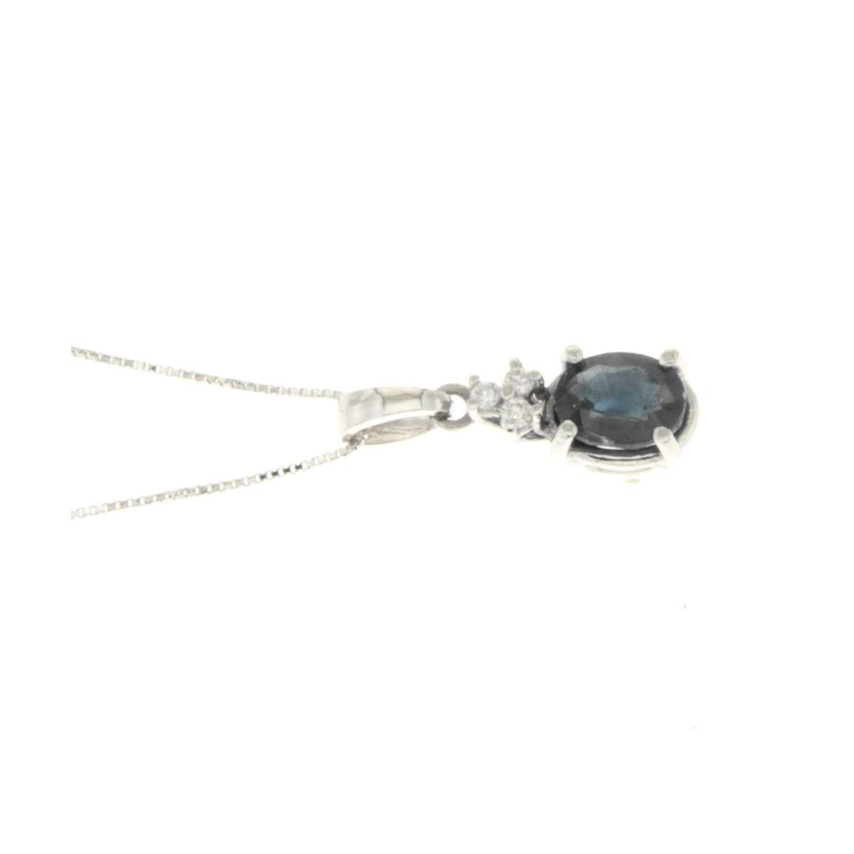 Necklace 0.70 cts. blue sapphire 0.06 carats diamonds G-VS1