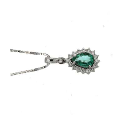 Necklace emerald 0.80 cts. 0.18 carats diamonds G-VS1
