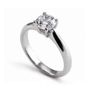 Anello solitario 4 griffe diamante certificato IGI ct 0.72 H-VVS2