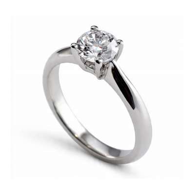 Anello solitario 4 griffe diamante certificato IGI ct 0.72 H-VVS2