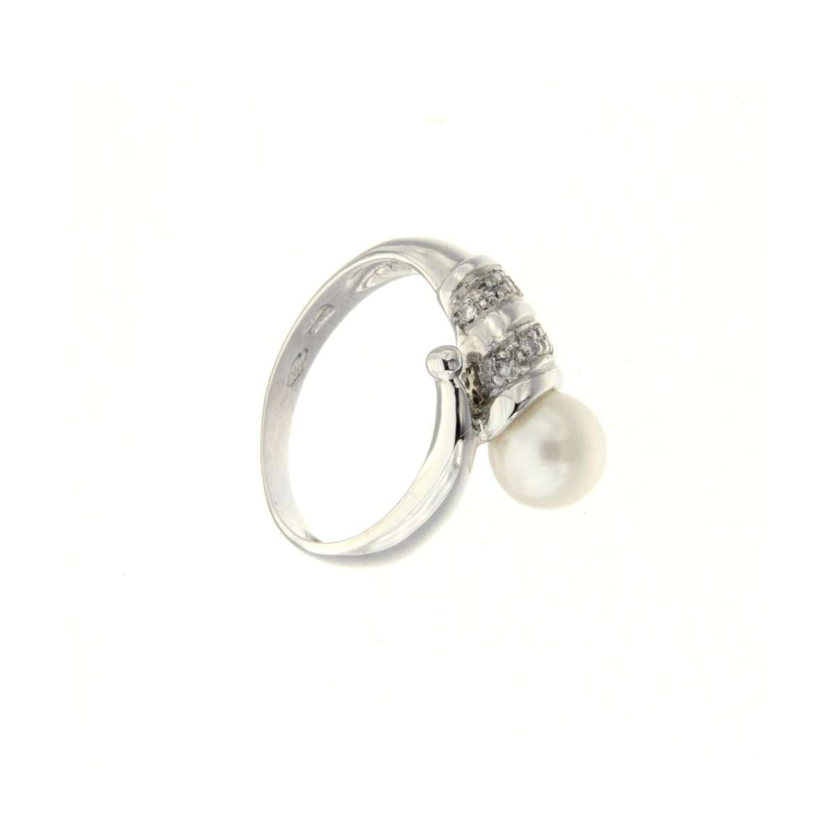 White gold pearl ring 7mm 0.04 carats diamonds G Color VS1 Clarity