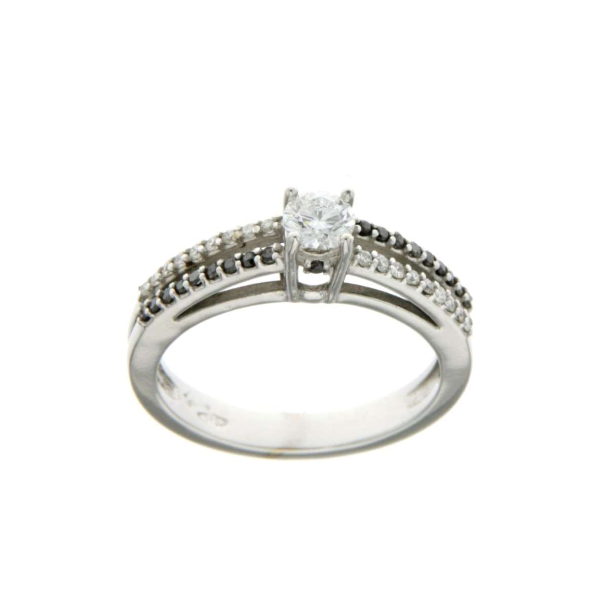 White gold solitaire ring white diamonds F-VS1 top notch black diamonds total carats 0.53