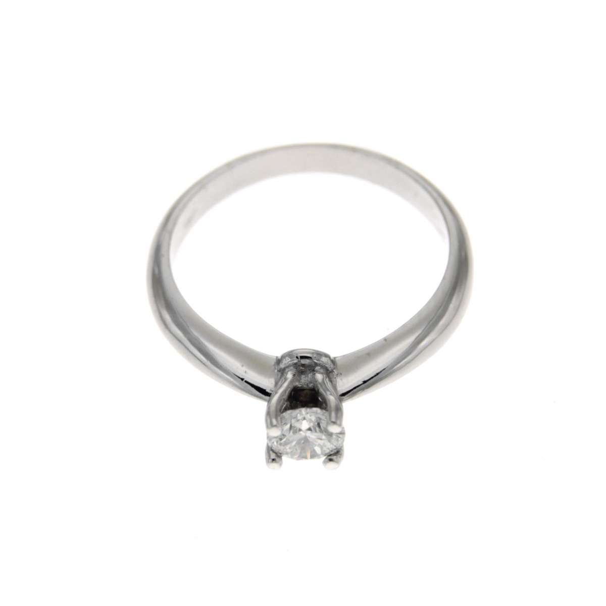 Anello solitario 4 griffe diamante certificato GIA ct 0,43 F-VS2