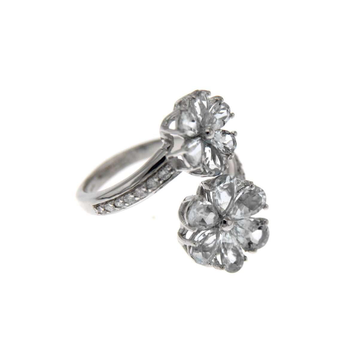 Anello a fiori contrarie acquamarina ct. 4.20 e diamanti ct 0,25 G-VS1