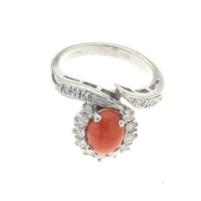 Ring coral 1.68 cts 0.71 carats diamonds G-VS1