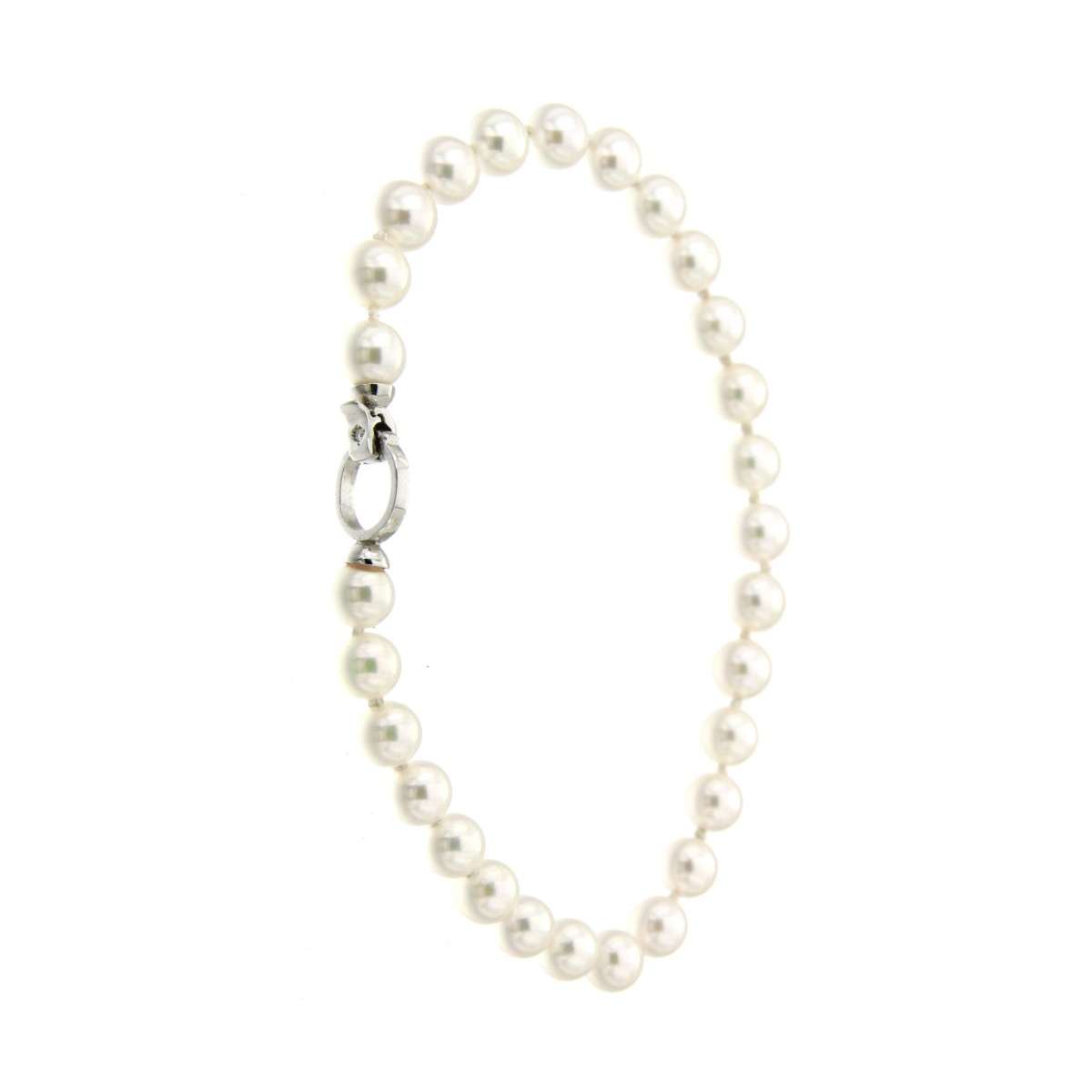 Pearl bracelet 6mm white gold clasp 0.02 carats diamonds G-VS1