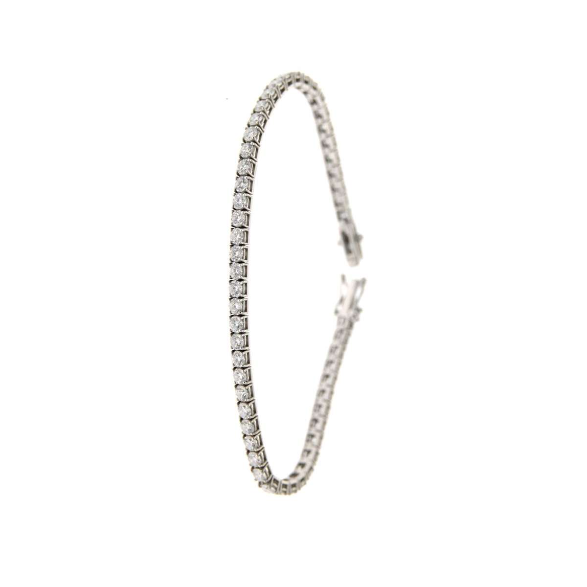 Tennis bracelet 6.08 carats diamonds G-VS1