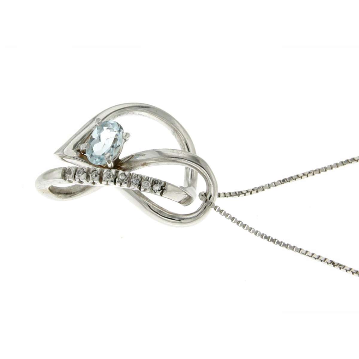 Necklace aquamarine 0.04 carats diamonds G-VS1