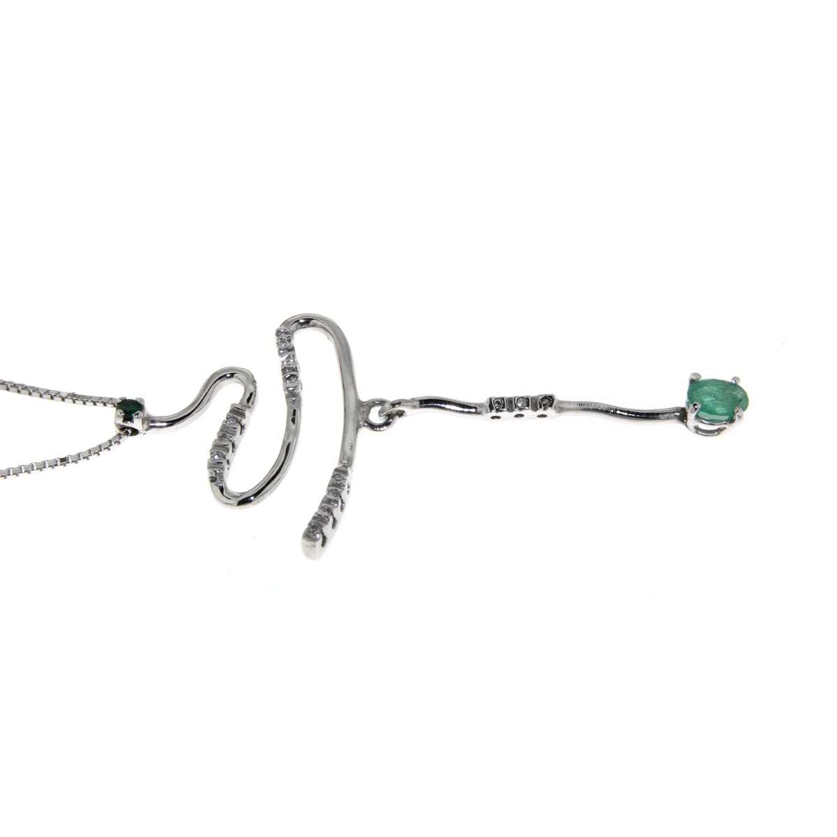 Necklace 0.35 cts. emeralds 0.06 carats diamonds G-VS1