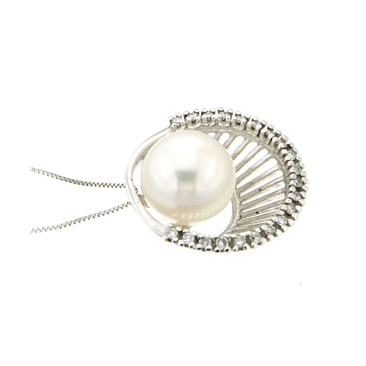Collana con perla mm9 diamanti carati 0,13 G-VS1 