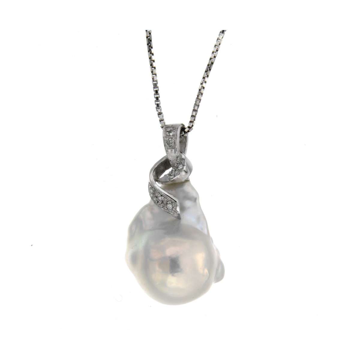 Necklace Baroque Australian pearl 17mm 0.05 carats diamonds G-VS1