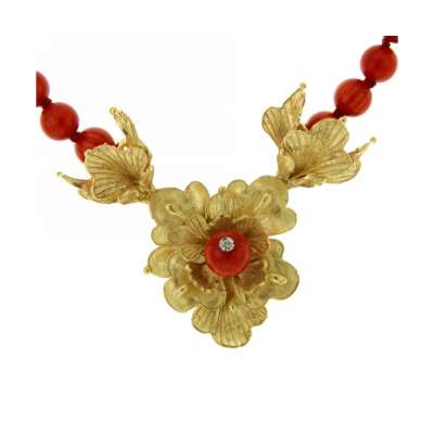 Coral necklace Lost wax casting yellow gold central 0.003 carats diamond G-VS1