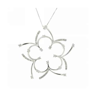 Flower design necklace 0.35 carats diamonds G-VS2