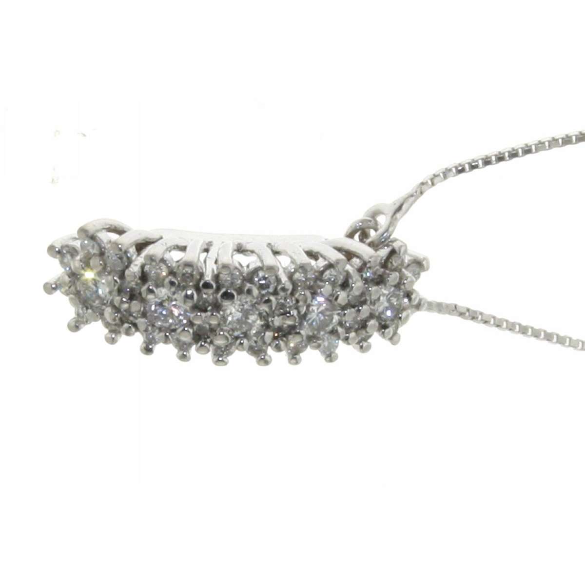 Fancy necklace 0.61 carats diamonds G-VVS1