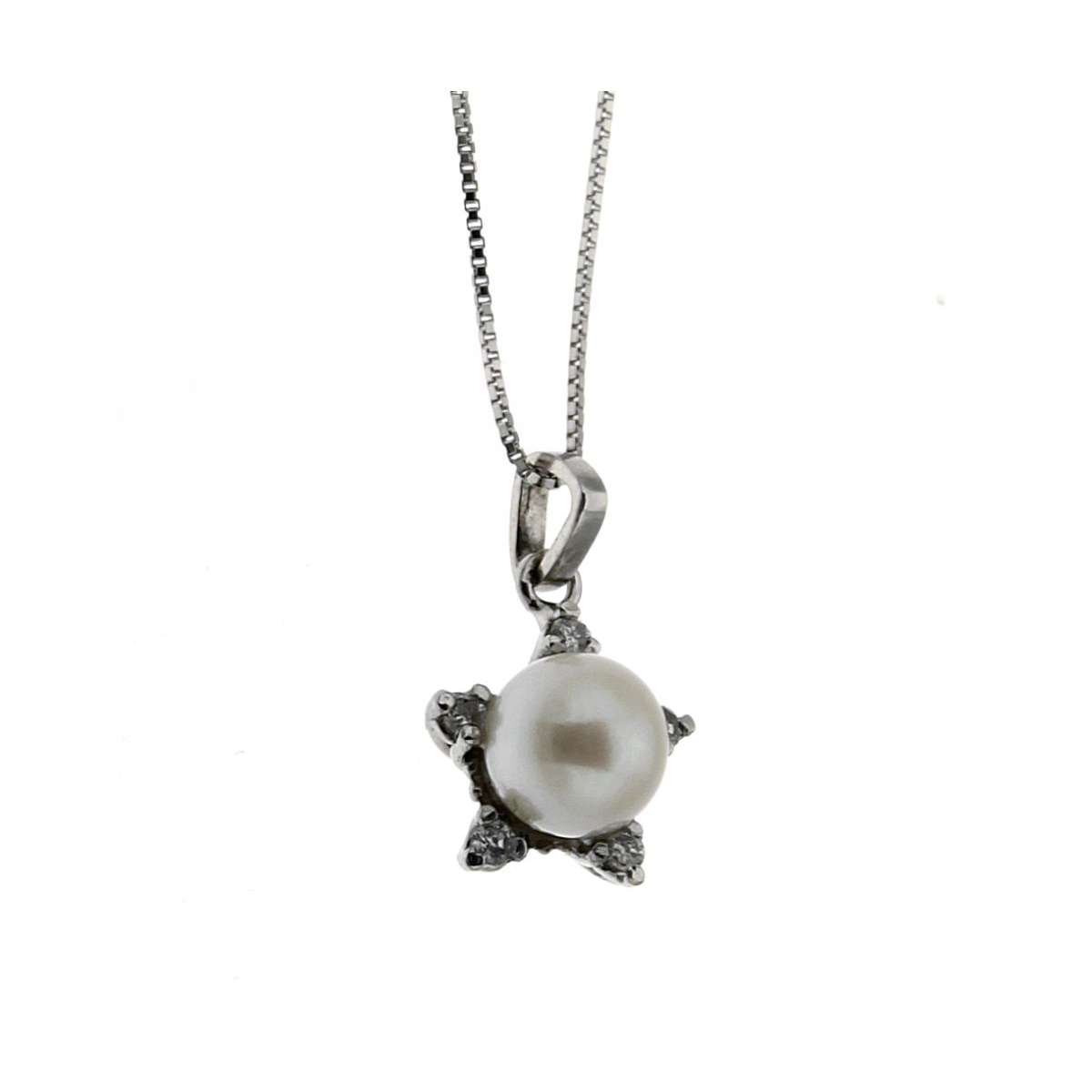 Collana fiore con perla mm 6 con e diamanti ct 0,05 G-VS1