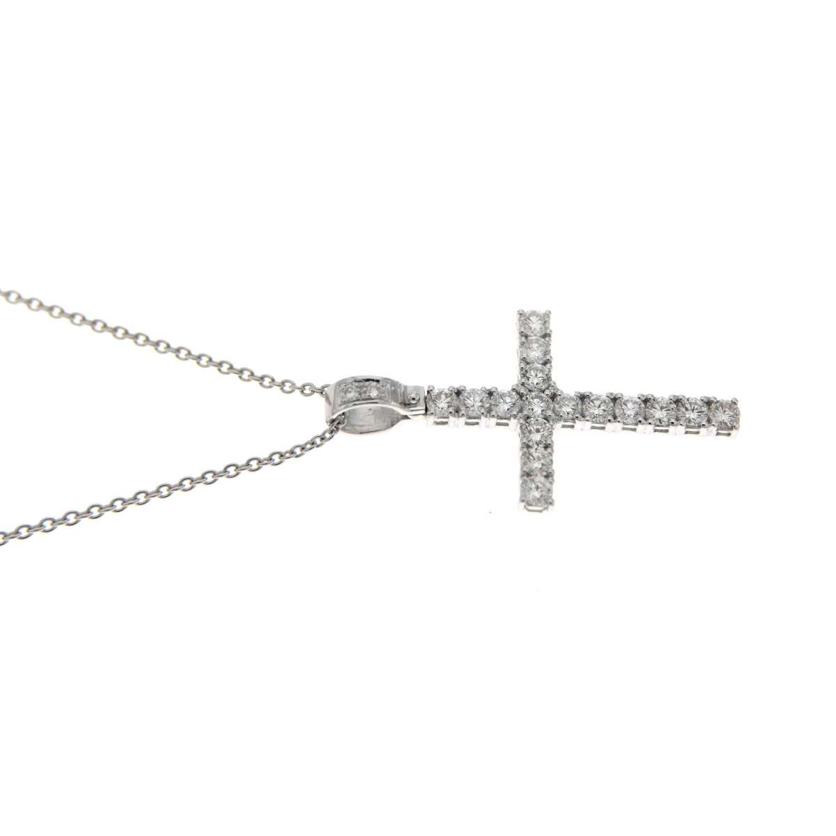 Cross necklace 1.30 carats diamonds G-VS1