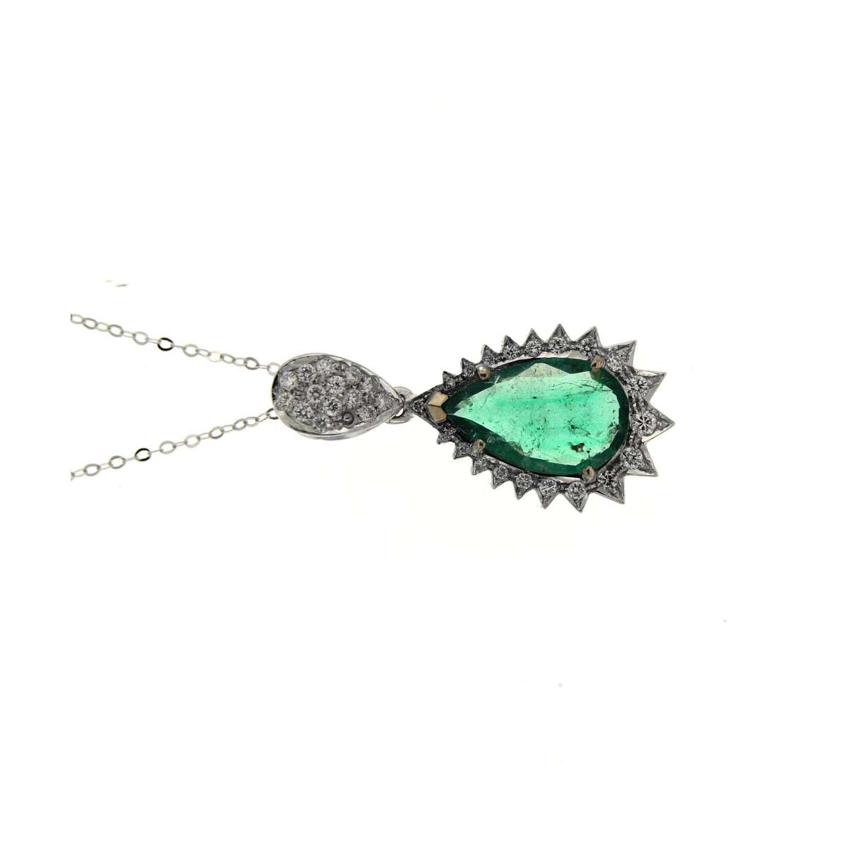 Necklace with teardrop emerald carat 2.63 carat diamonds 0.35 G-VS1