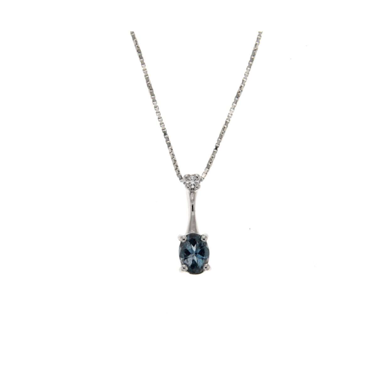 Necklace with pendant 0.30 cts. aquamarine 0.02 carats diamonds G-VS1