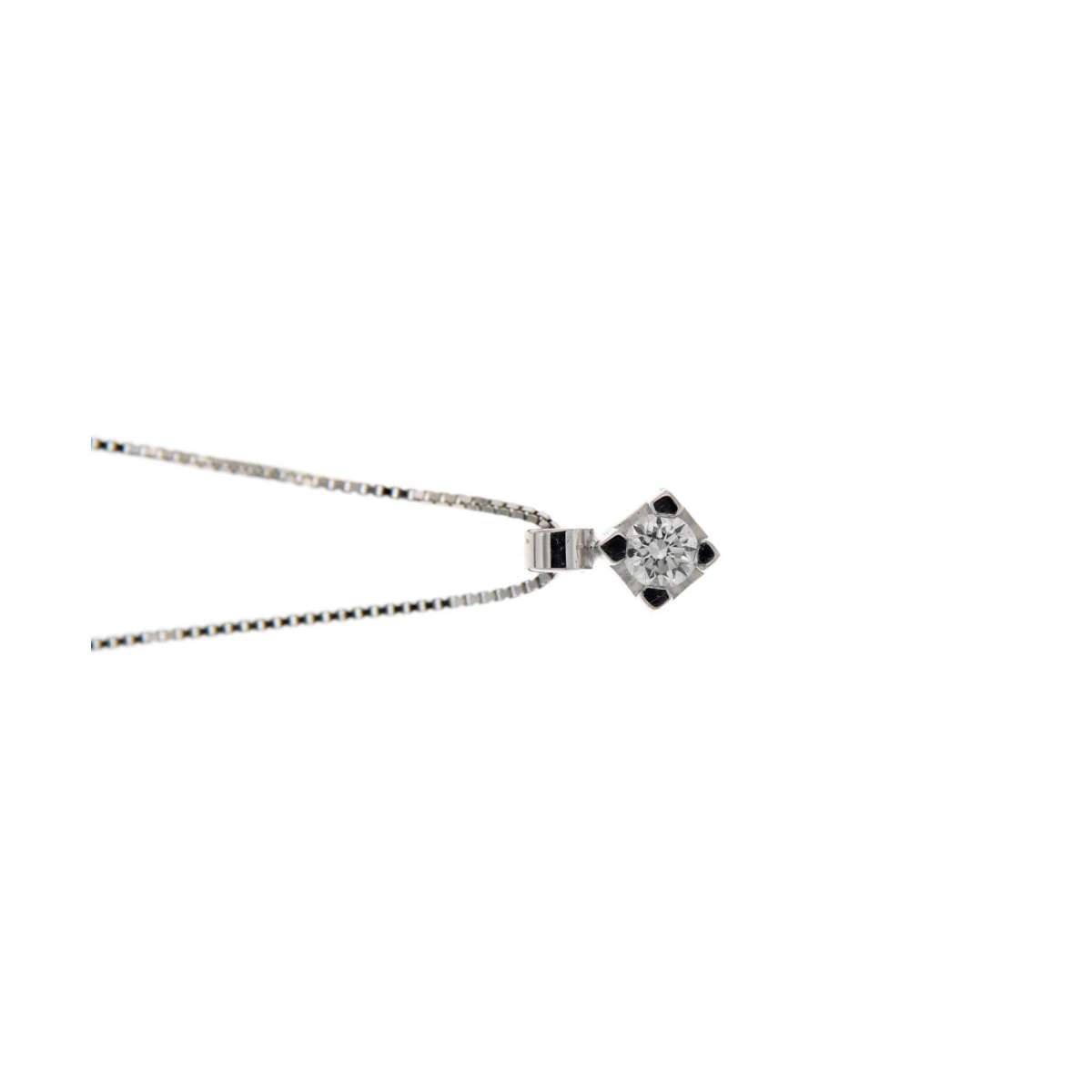 Collana punto luce con diamante ct. 0,07 G-VS1