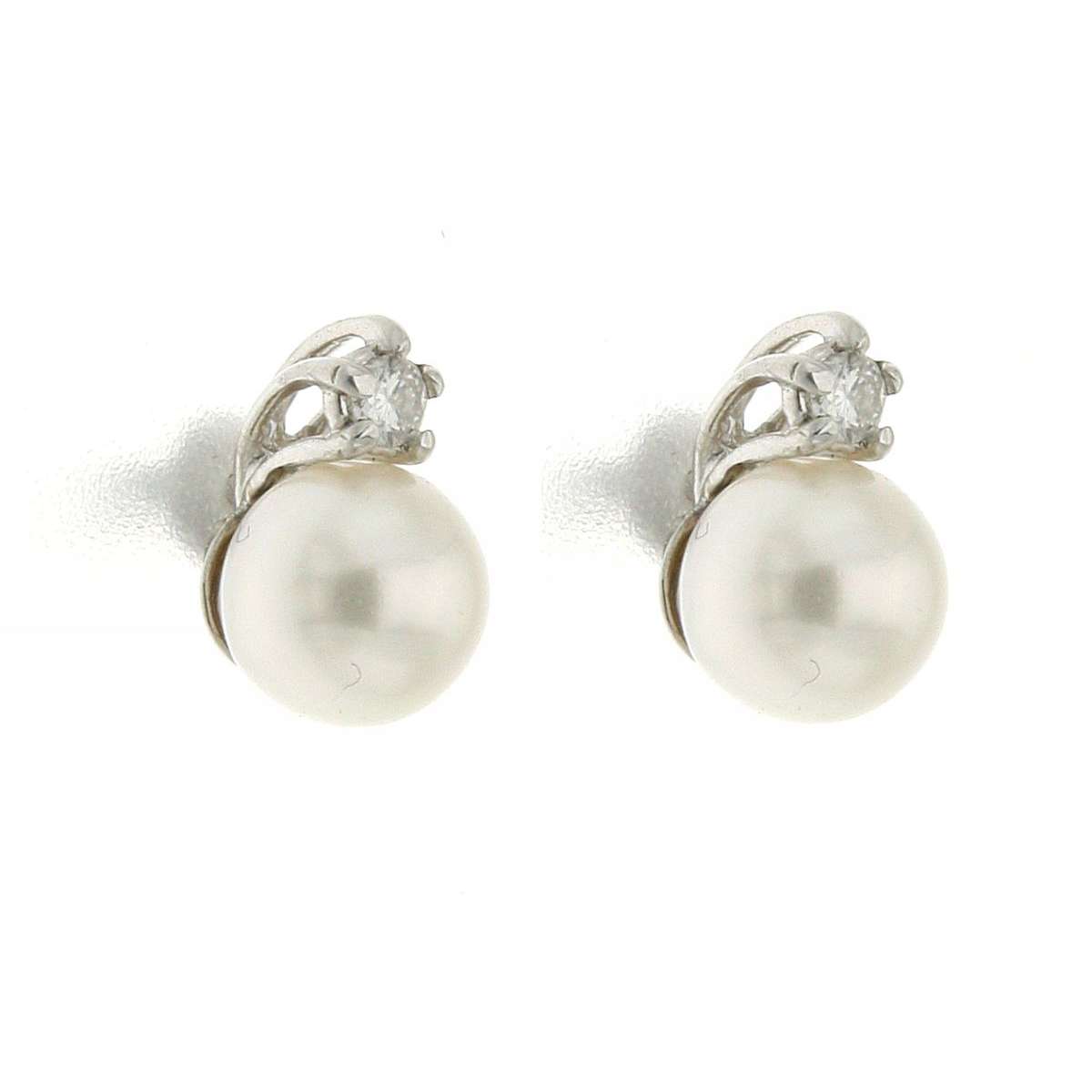 Earrings pearls 7.50mm 0.12 carats diamonds G-VS1 