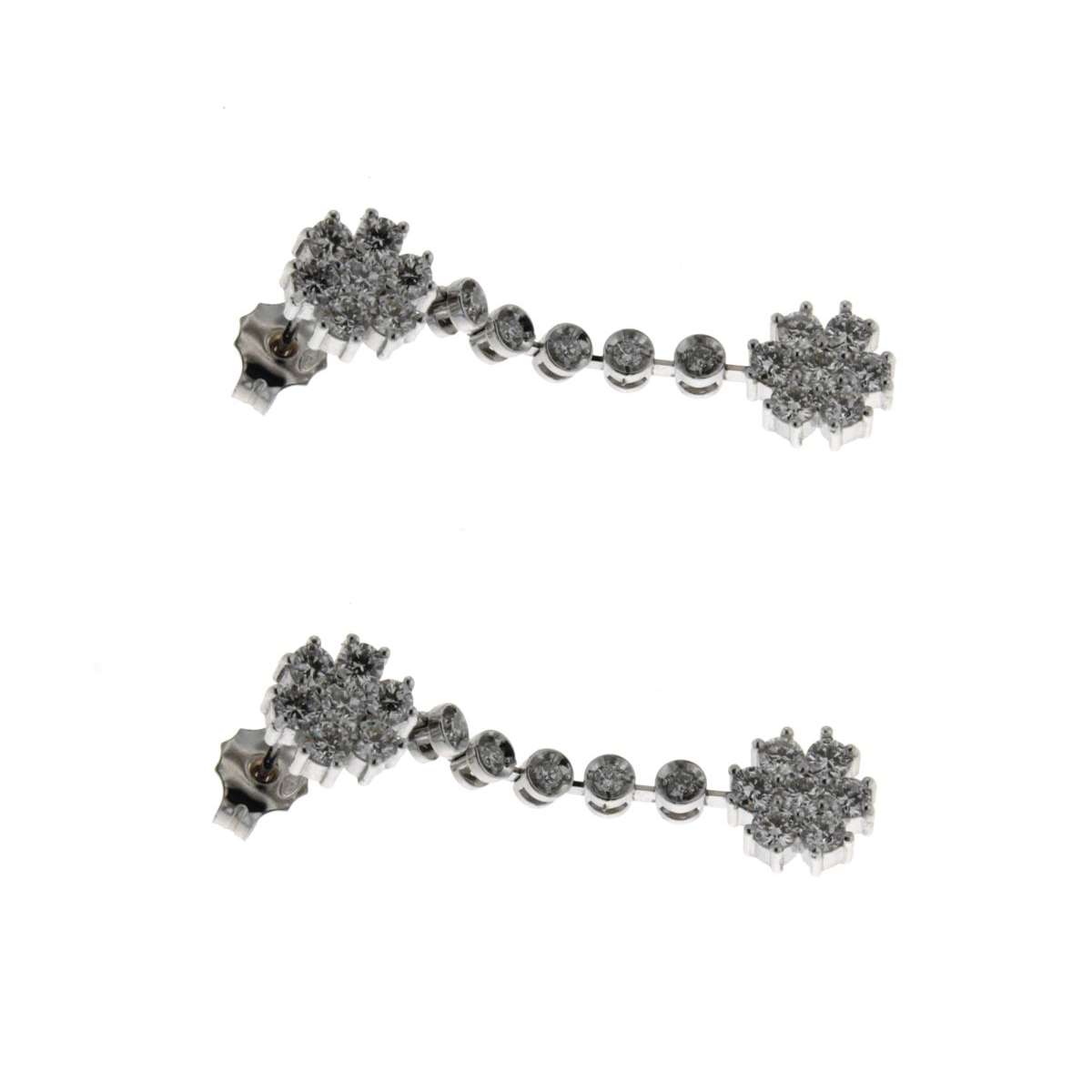 Dangling earrings 2.26 carats selected diamonds F-VVS1 
