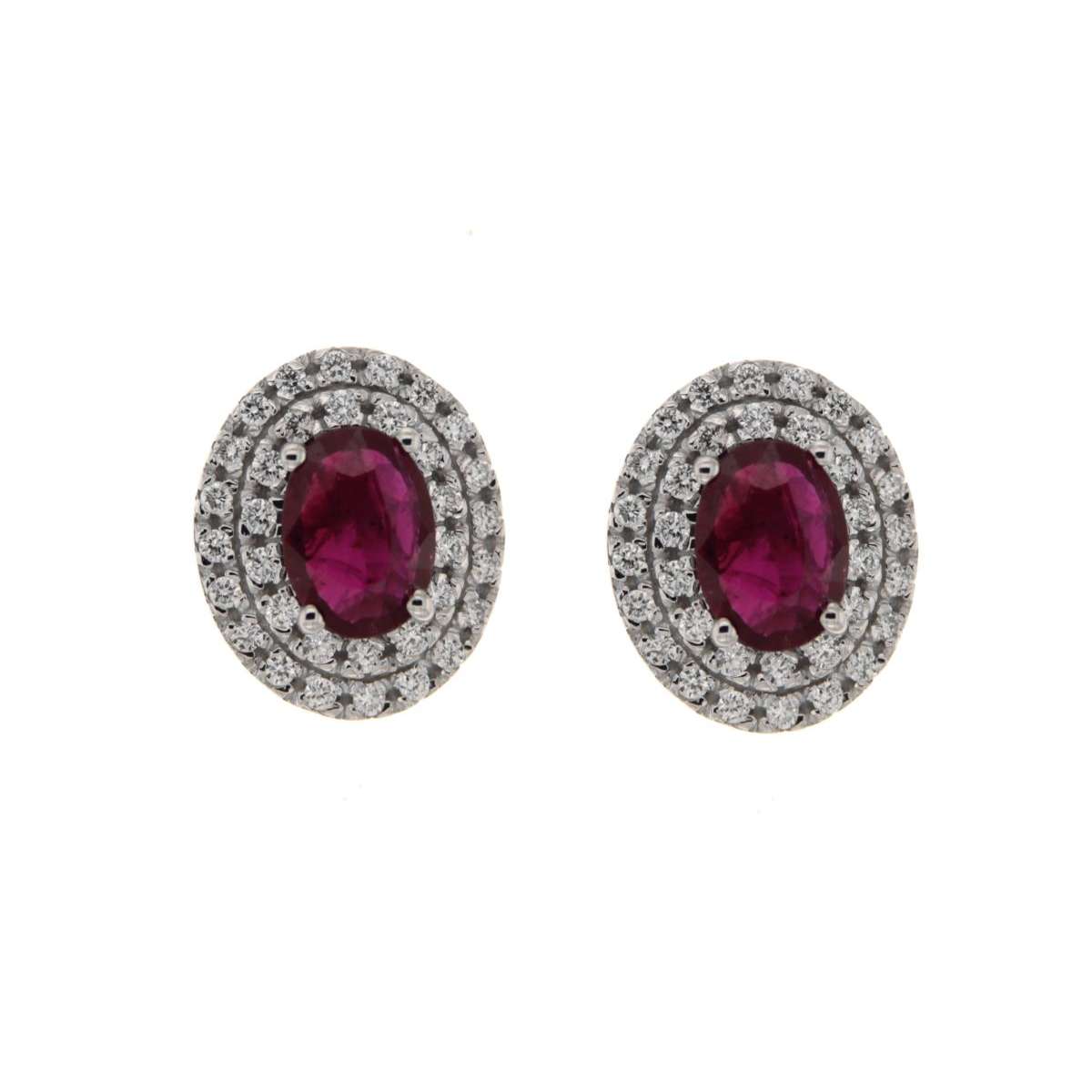 Earrings with 1.44 carat red rubies and 0.40 carat diamonds g-vs1