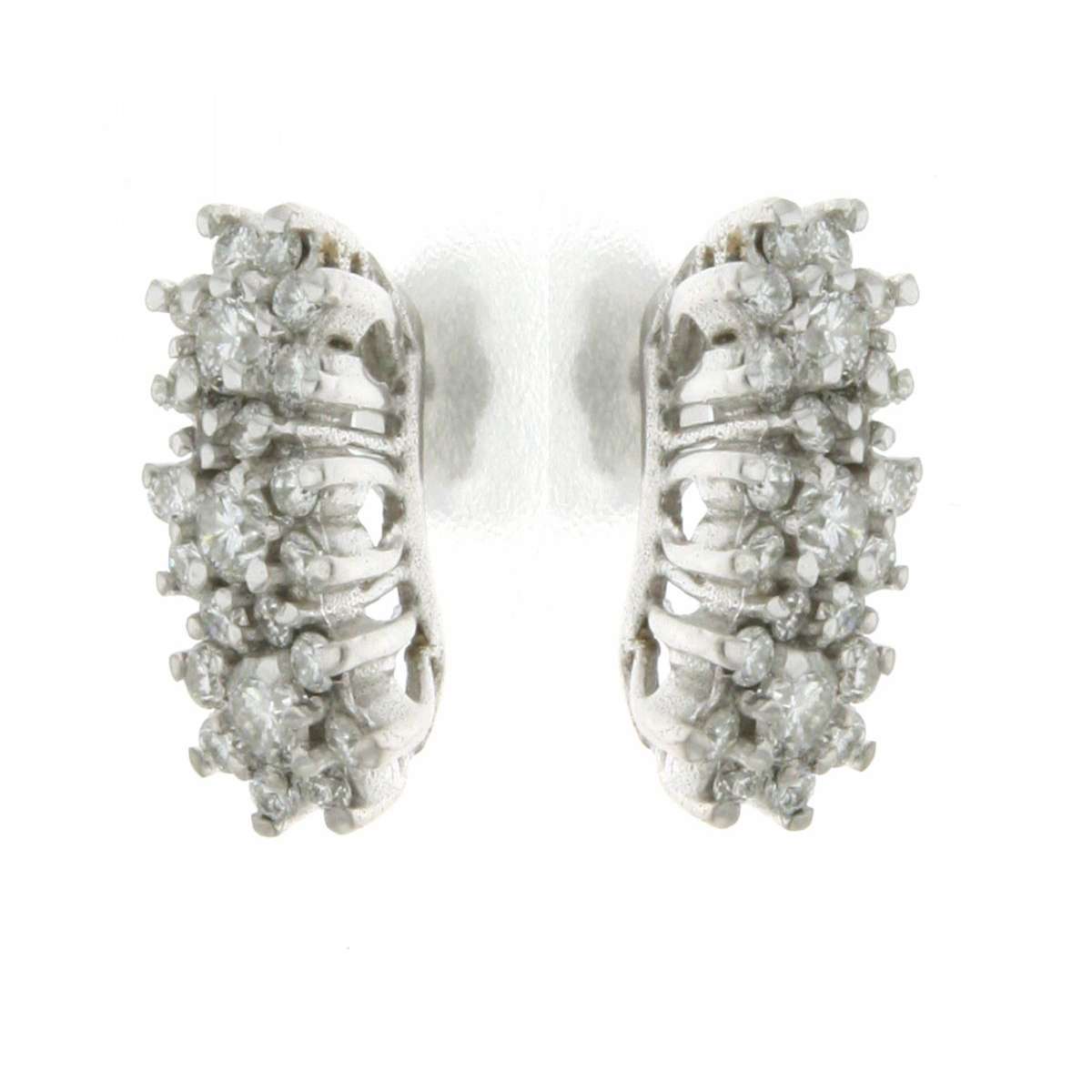 White gold fancy earrings 0.84 carats diamonds G-VS1