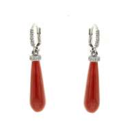 Orecchini pendenti con gocce di corallo rosso ct 5,40 diamanti ct 0,06 G-VS1 Orecchini pendenti con gocce di corallo rosso ct 5,40 diamanti ct 0,06 G-VS1