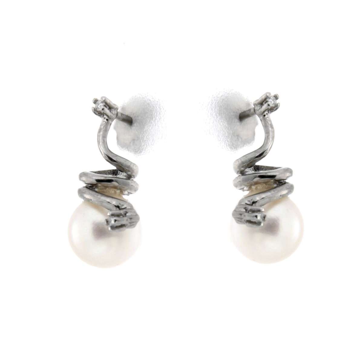 Earrings pearls 7.50mm 0.4 carats diamonds G-VS1