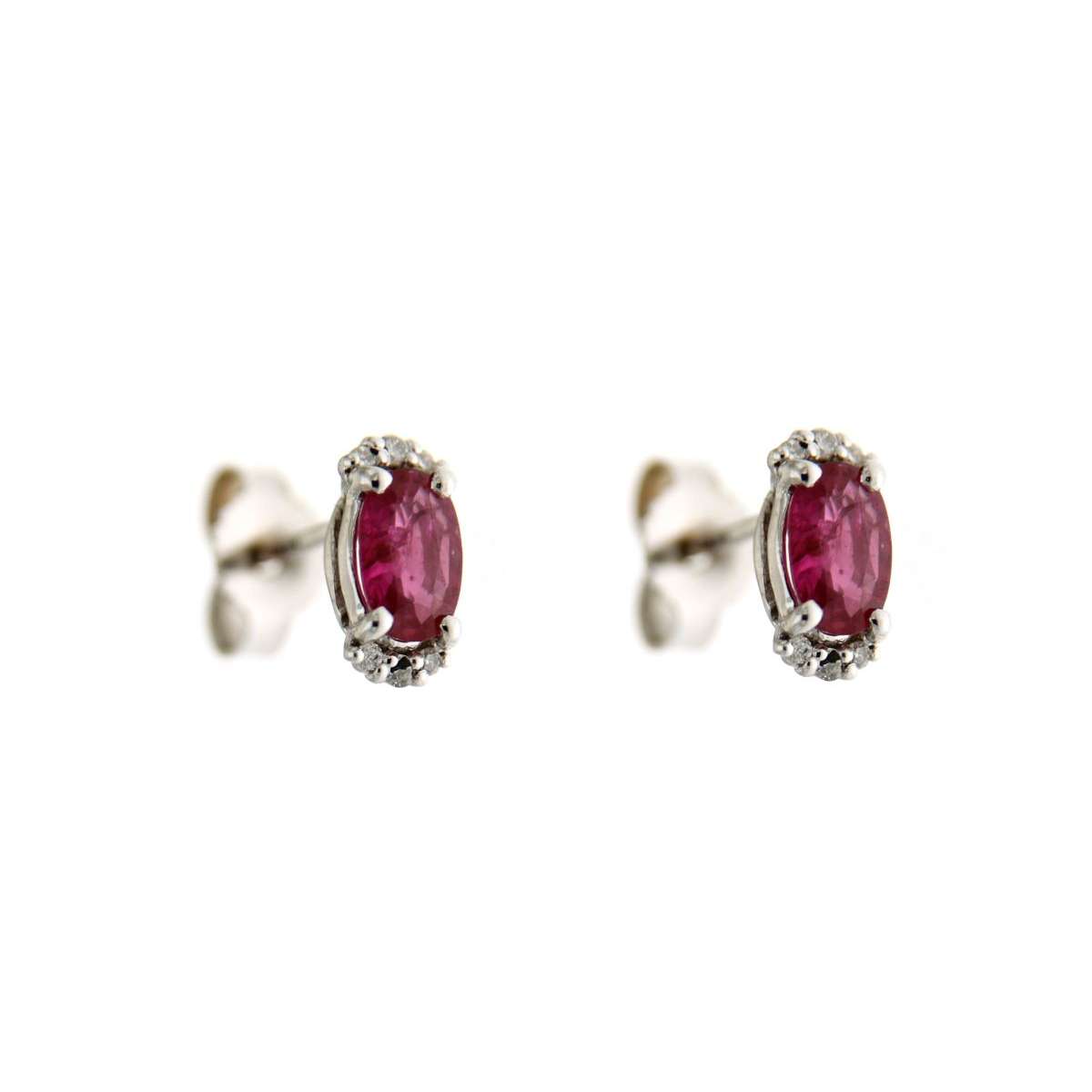 Earrings with oval rubies ct 0.85 and diamonds ct 0.07 g-vs1