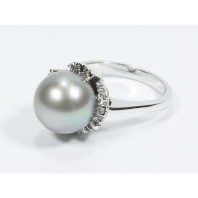 White gold ring with Tahiti 11 mm gray pearl 11mm 0.12 carats diamonds G-VS1
