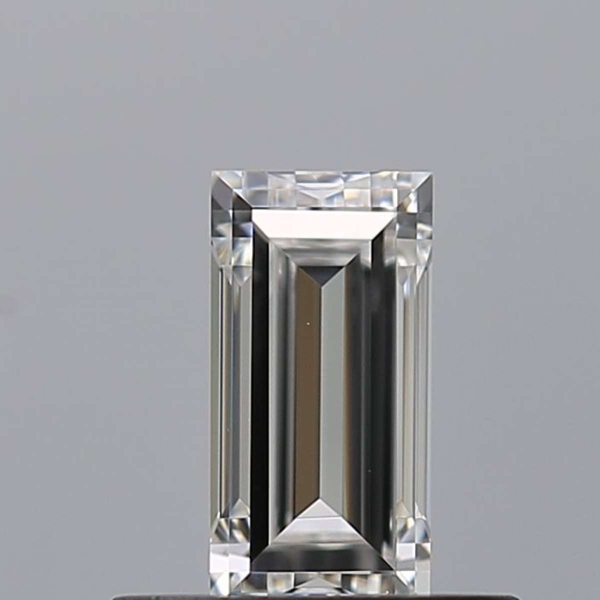 Certified Diamond GIA Carats 0.42 Color E Clarity VVS1 - EX EX Fluorescence NON Brown No Green No Milky No EyeClean 100% Certified Diamond GIA Carats 0.42 Color E Clarity VVS1 - EX EX Fluorescence NON Brown No Green No Milky No EyeClean 100%