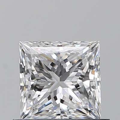 Diamante Certificato GIA Carati 0.7 Colore D Purezza VS1  -  VG  VG Fluorescenza NON Brown No Green No Milky No EyeClean 100%