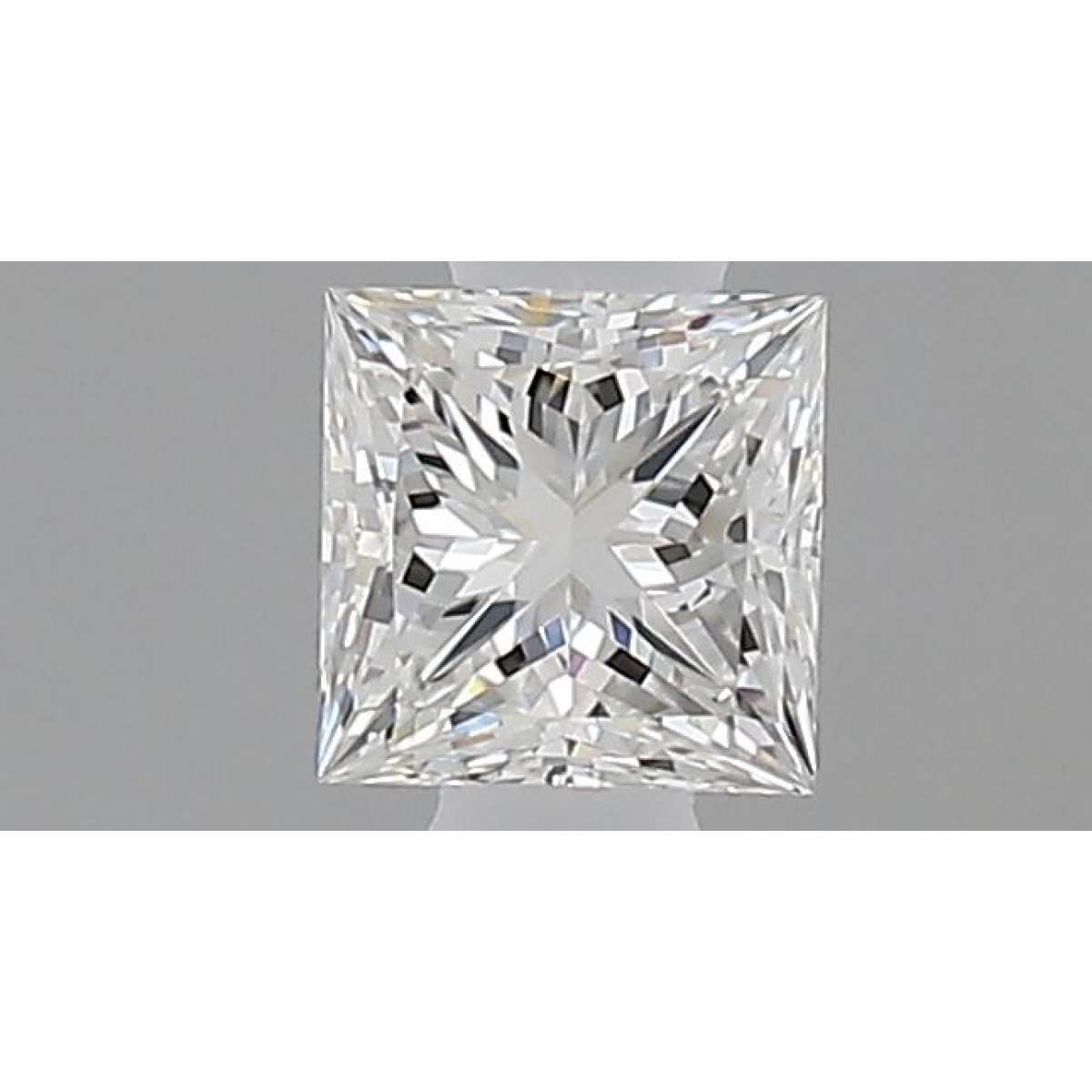 Diamante Certificato GIA Carati 0.31 Colore F Purezza VVS2  -  VG  VG Fluorescenza NON Brown No Milky No EyeClean 100%