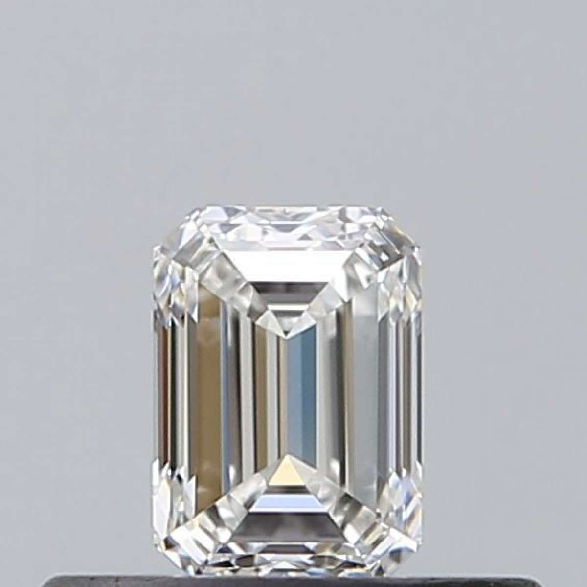 Diamante Certificato GIA Carati 0.3 Colore G Purezza VVS1  -  EX  VG Fluorescenza NON Brown No Green No Milky No EyeClean 100%