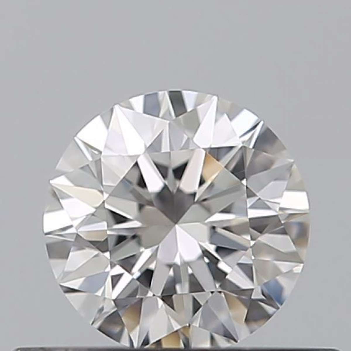 Diamante Certificato GIA Carati 0.31 Colore E Purezza VS2 EX EX EX Fluorescenza NON Brown No Green No Milky No EyeClean 100% Diamante Certificato GIA Carati 0.31 Colore E Purezza VS2 EX EX EX Fluorescenza NON Brown No Green No Milky No EyeClean 100%