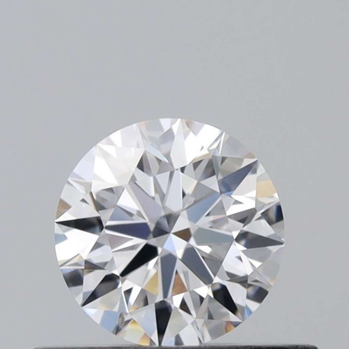 Certified Diamond GIA Carats 0.4 Color D Clarity VVS1 EX EX EX Fluorescence NON Brown No Green No Milky No EyeClean 100% Certified Diamond GIA Carats 0.4 Color D Clarity VVS1 EX EX EX Fluorescence NON Brown No Green No Milky No EyeClean 100%