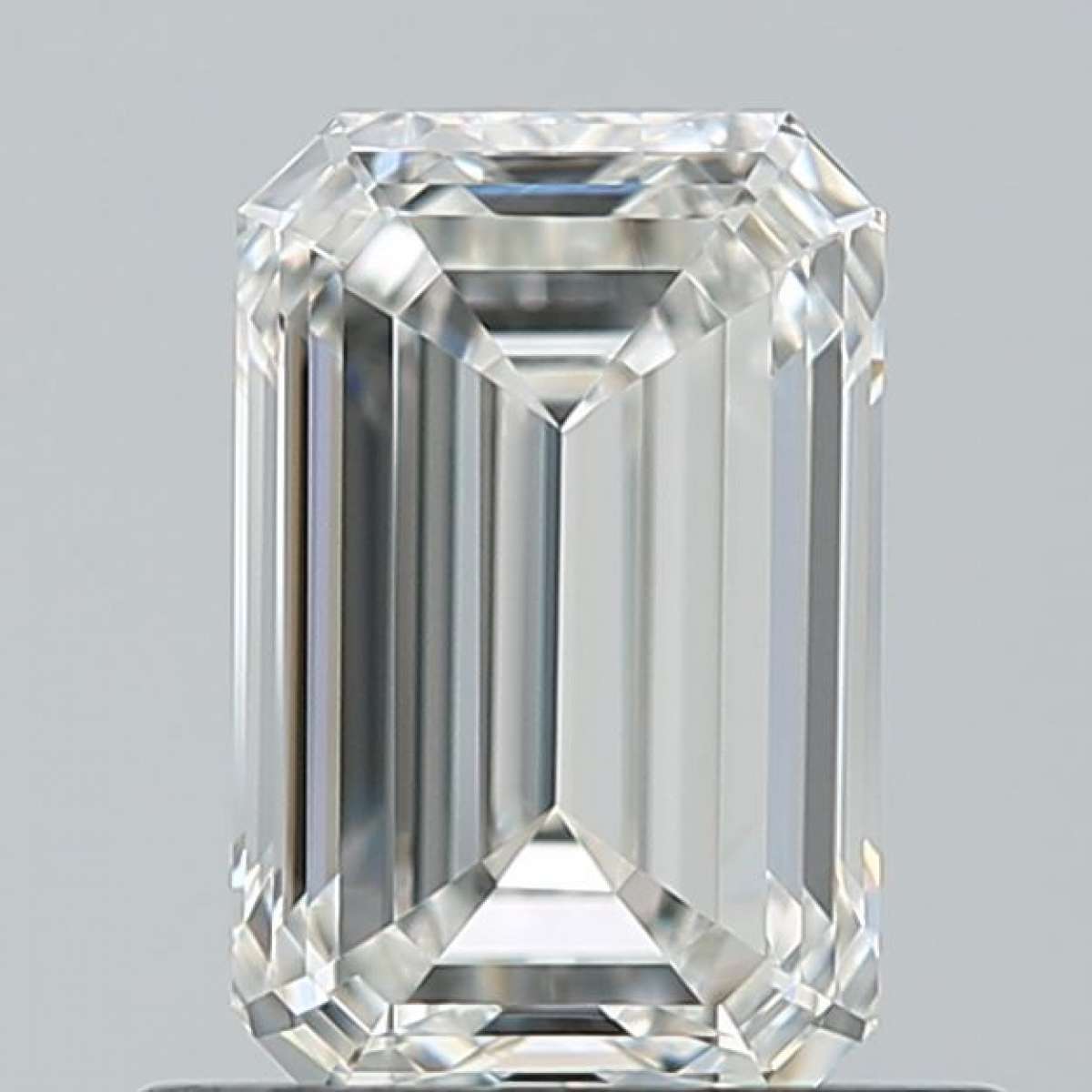 Certified Diamond IGI Carats 0.9 Color G Clarity IF - EX EX Fluorescence NON Brown No Milky No EyeClean 100% Certified Diamond IGI Carats 0.9 Color G Clarity IF - EX EX Fluorescence NON Brown No Milky No EyeClean 100%