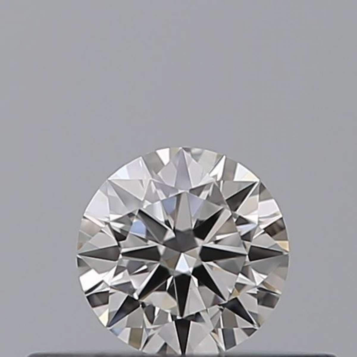 Certified Diamond IGI Carats 0.18 Color F Clarity VVS1  EX  EX  EX Fluorescence NON Brown No Milky No EyeClean 100%