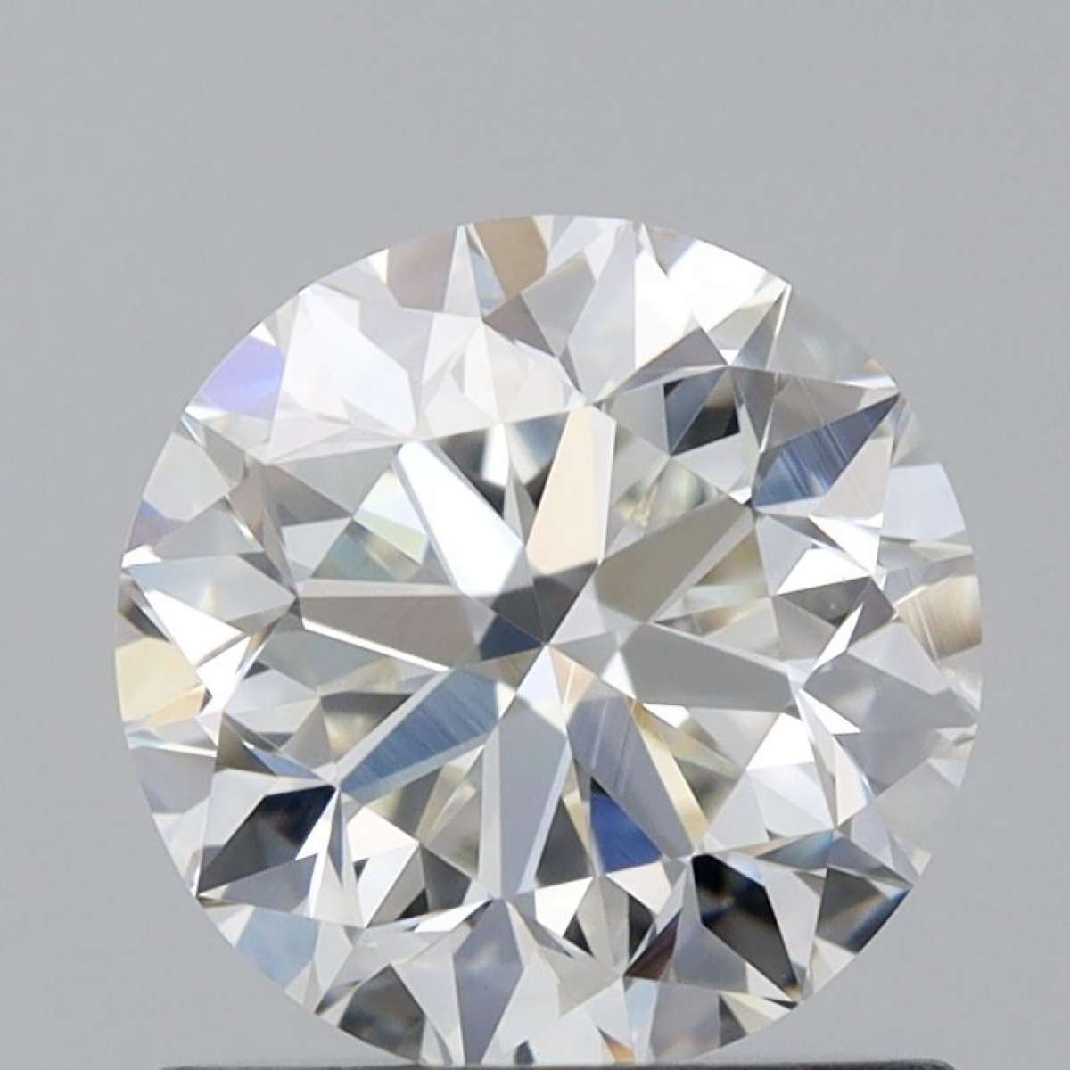 Diamante Certificato GIA Carati 0.9 Colore H Purezza VS1 VG EX VG Fluorescenza NON Brown No Green No Milky No EyeClean 100% Diamante Certificato GIA Carati 0.9 Colore H Purezza VS1 VG EX VG Fluorescenza NON Brown No Green No Milky No EyeClean 100%