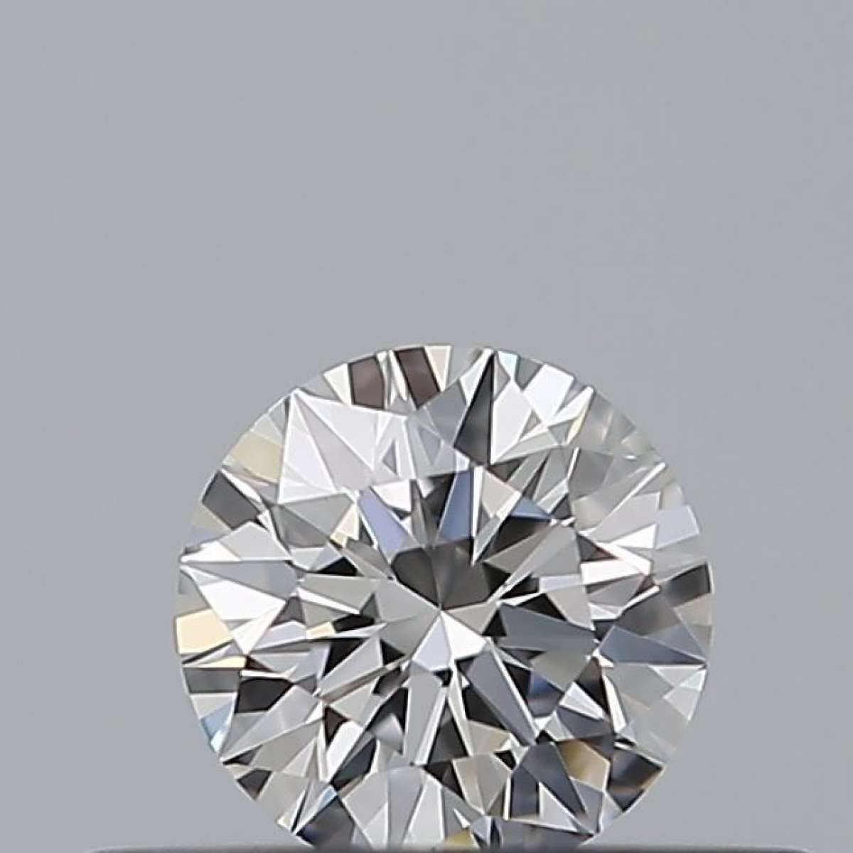 Diamante Certificato GIA Carati 0.23 Colore E Purezza VVS1  EX  EX  EX Fluorescenza NON Brown No Green No Milky No EyeClean 100%