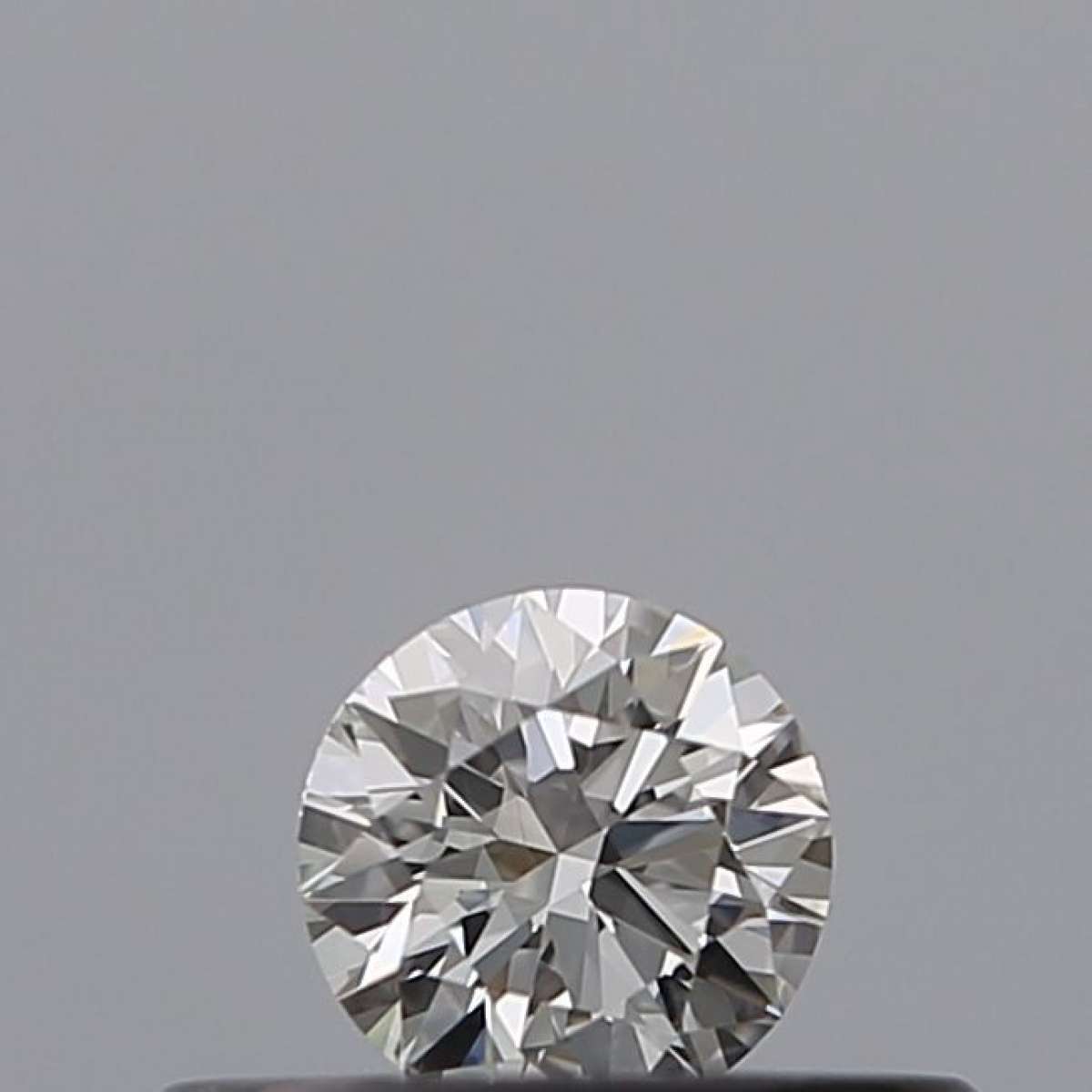 Diamante Certificato GIA Carati 0.18 Colore G Purezza VVS2  EX  EX  EX Fluorescenza FNT Brown No Milky No EyeClean 100%