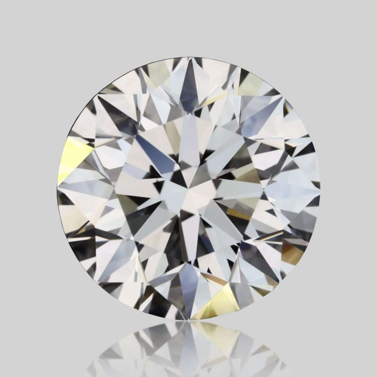 Certified Diamond HRD Carats 1.0 Color F Clarity VVS1  EX  EX  EX Fluorescence NON Brown No Green No Milky No EyeClean 100% Certified Diamond HRD Carats 1.0 Color F Clarity VVS1  EX  EX  EX Fluorescence NON Brown No Green No Milky No EyeClean 100%