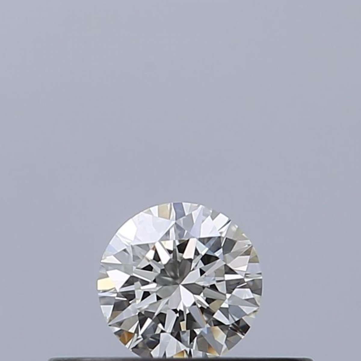 Certified Diamond IGI Carats 0.18 Color F Clarity VVS1 EX EX EX Fluorescence NON Brown No Milky No EyeClean 100% Certified Diamond IGI Carats 0.18 Color F Clarity VVS1 EX EX EX Fluorescence NON Brown No Milky No EyeClean 100%