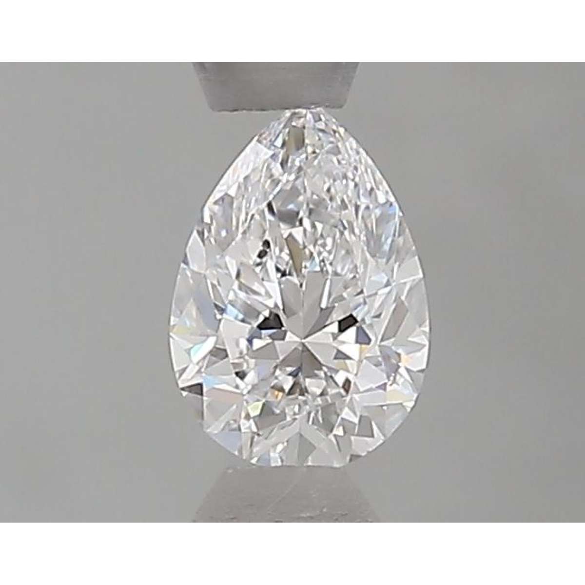 Certified Diamond GIA Carats 0.4 Color D Clarity VVS2  -  EX  VG Fluorescence NON Brown No Green No Milky No EyeClean 100%
