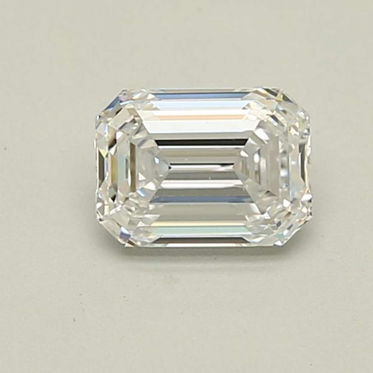 Certified Diamond GIA Carats 0.9 Color D Clarity VVS2 - EX VG Fluorescence NON Brown No Green No Milky No EyeClean 100% Certified Diamond GIA Carats 0.9 Color D Clarity VVS2 - EX VG Fluorescence NON Brown No Green No Milky No EyeClean 100%