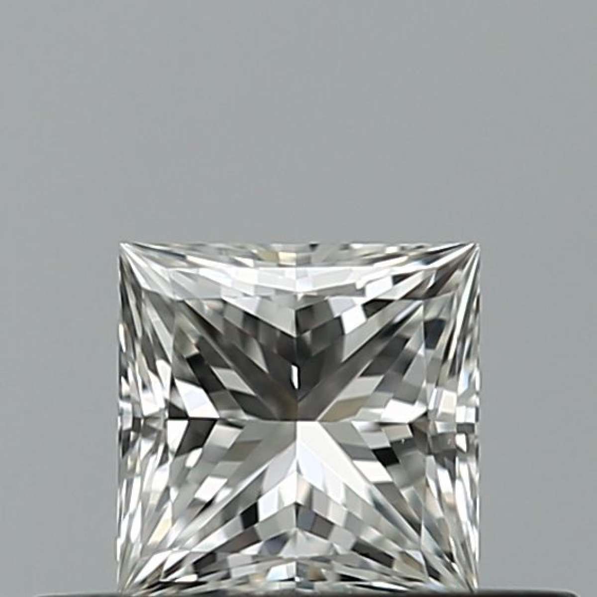 Certified Diamond GIA Carats 0.36 Color G Clarity VS1  -  EX  VG Fluorescence NON Brown No Milky No EyeClean 100%